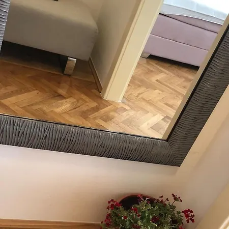 Ema - One Bedroom With Balcony Lejlighed Split
