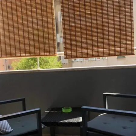 Ema - One Bedroom With Balcony Split