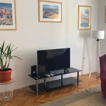 Ema - One Bedroom With Balcony * Split